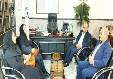 تشکر عضو شورای شهرشربیان ازمسئولان دانشکده علوم پزشکی سراب
