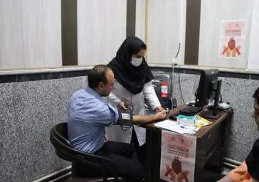ایستگاه پایش فشار خون در دانشکده علوم پزشکی سراب برپا شد