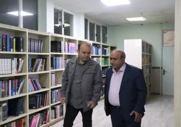 حضور نماینده مردم سراب در کتابخانه مرکزی دانشکده علوم پزشکی و تجلیل از کتابداران به مناسبت هفته کتاب
